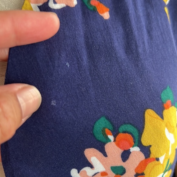 Kimchi Blue Plunge Neck Floral Print Romper - Picture 4 of 9